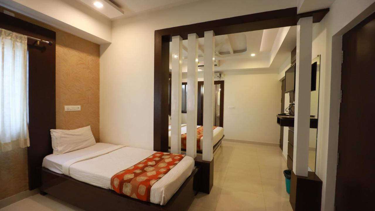 Silver Suite Chikmagalur Luaran gambar